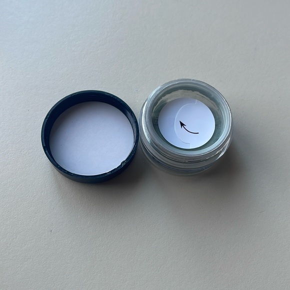 bareMinerals Loose Mineral Eye Color in Celery - Picture 3 of 4